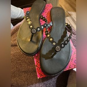 Tory Burch Benton Scalloped Thong